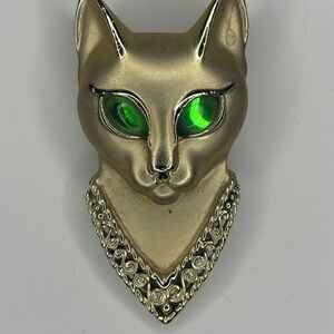 Elegant Gold Cat Brooch with Green Eyes